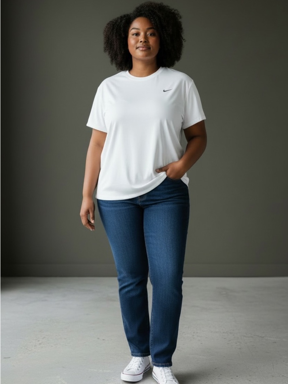 NIKE DRI- FIT WOMEN’s T- SHIRT